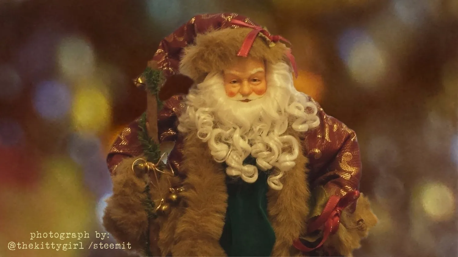 OldWorldSanta.jpg